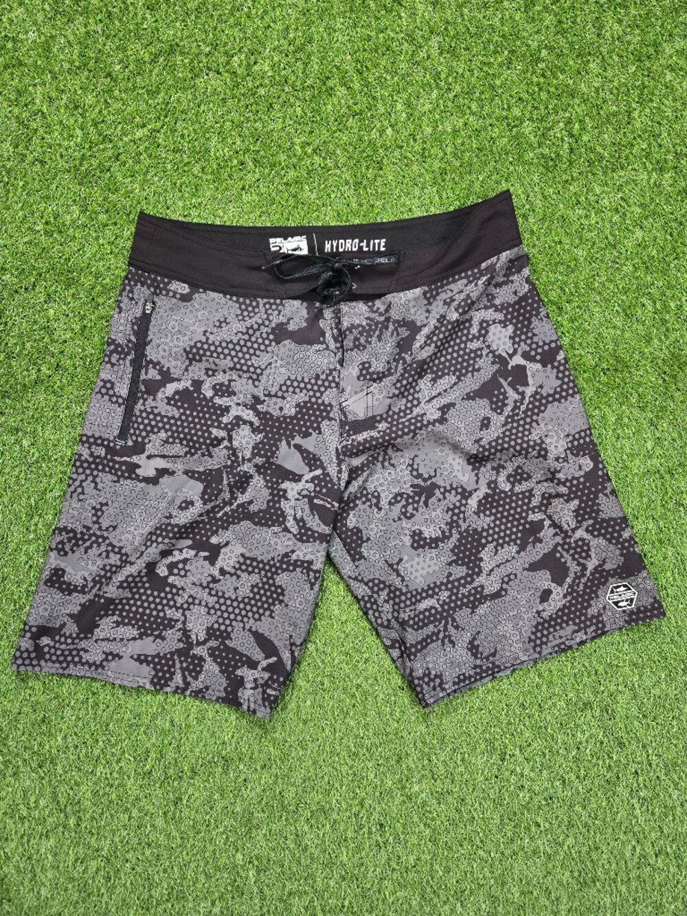 Pelagic Board Shorts Mens 34 Black Hydro Lite Digital Honeycomb Camo Fishing